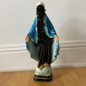 Crystal Mary Statue